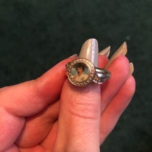 Elvis Bradford Exchange Ring Two Tone size 6 1/2